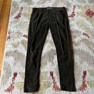 Vince Women's Skinny cords in olive brown sz 30